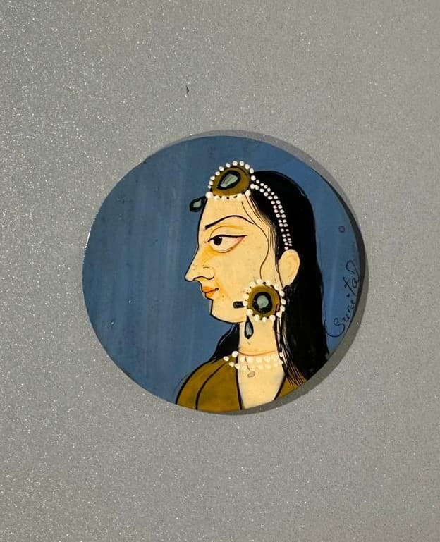 Basohli Magnet: Nayika in Sapphire