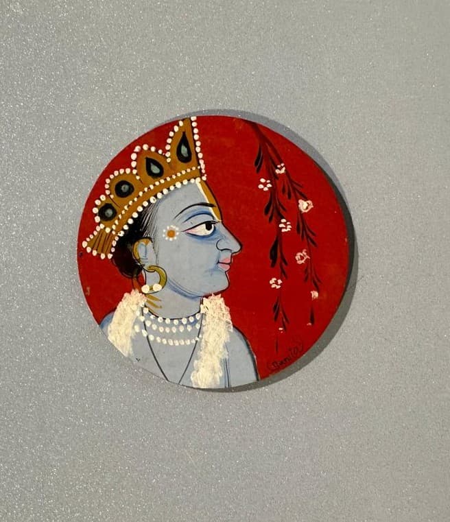 Basohli Magnet: Crowned Krishna with Willow (Red)