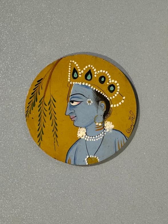 Basohli Magnet: Crowned Krishna with Willow (Yellow)